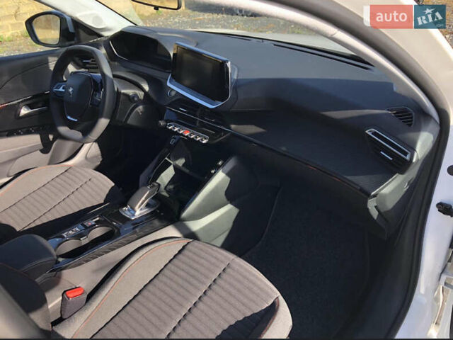 Белый Пежо e-208, объемом двигателя 0 л и пробегом 22 тыс. км за 15100 $, фото 7 на Automoto.ua