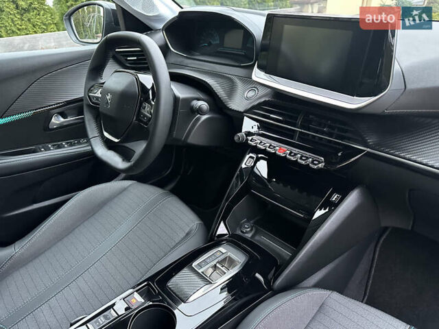 Белый Пежо e-208, объемом двигателя 0 л и пробегом 20 тыс. км за 15300 $, фото 30 на Automoto.ua