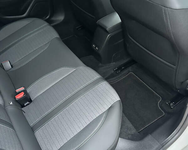 Белый Пежо e-208, объемом двигателя 0 л и пробегом 20 тыс. км за 15300 $, фото 23 на Automoto.ua