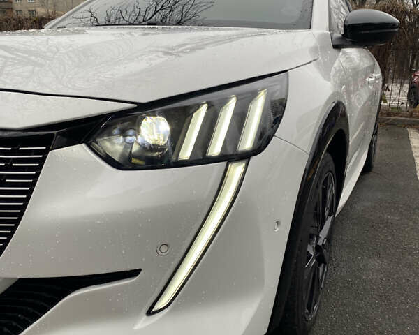Білий Пежо e-208, об'ємом двигуна 0 л та пробігом 6 тис. км за 16900 $, фото 16 на Automoto.ua