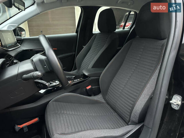 Черный Пежо e-208, объемом двигателя 0 л и пробегом 41 тыс. км за 13500 $, фото 25 на Automoto.ua