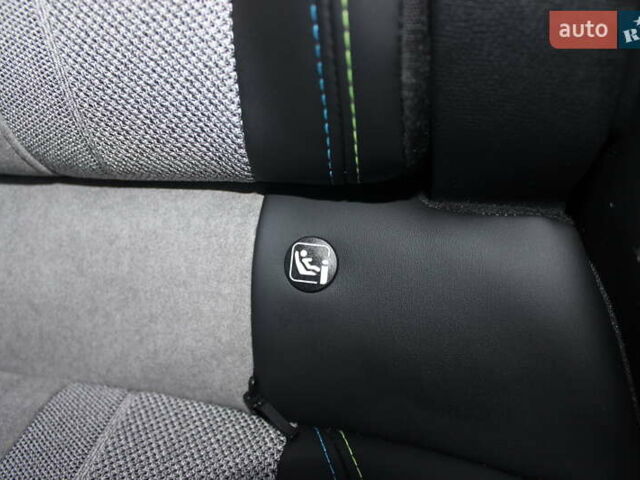 Чорний Пежо e-208, об'ємом двигуна 0 л та пробігом 78 тис. км за 15950 $, фото 65 на Automoto.ua