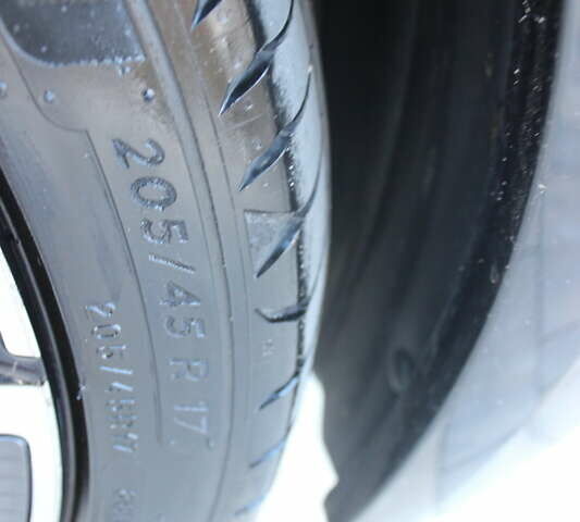 Чорний Пежо e-208, об'ємом двигуна 0 л та пробігом 78 тис. км за 15950 $, фото 72 на Automoto.ua