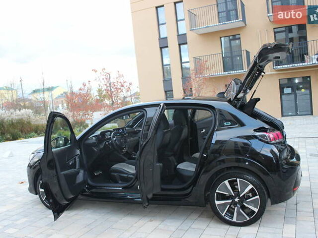 Чорний Пежо e-208, об'ємом двигуна 0 л та пробігом 78 тис. км за 15950 $, фото 9 на Automoto.ua