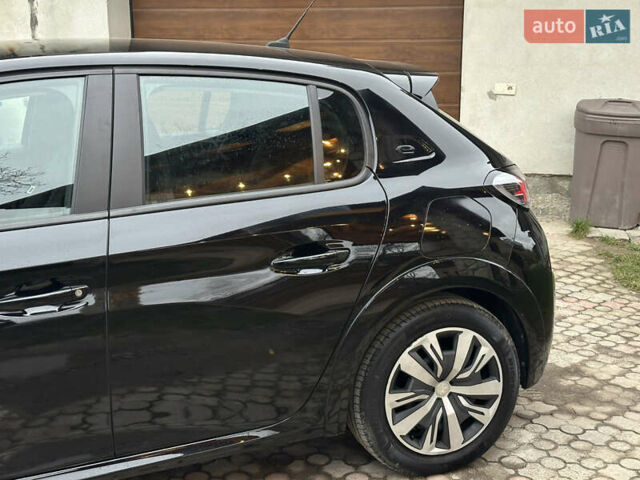 Черный Пежо e-208, объемом двигателя 0 л и пробегом 41 тыс. км за 13500 $, фото 5 на Automoto.ua