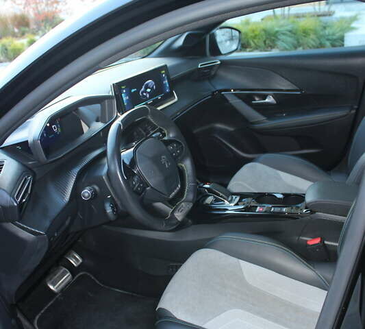 Чорний Пежо e-208, об'ємом двигуна 0 л та пробігом 78 тис. км за 15950 $, фото 20 на Automoto.ua