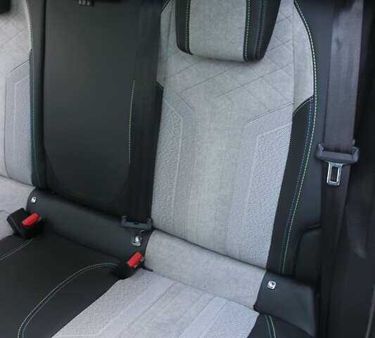 Чорний Пежо e-208, об'ємом двигуна 0 л та пробігом 78 тис. км за 15950 $, фото 62 на Automoto.ua