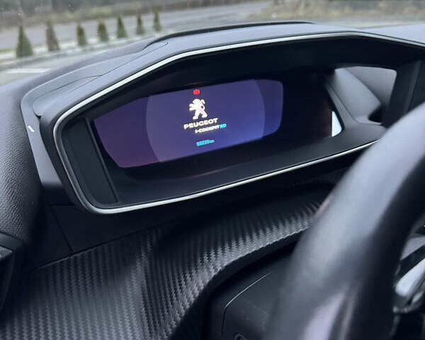 Черный Пежо e-208, объемом двигателя 0 л и пробегом 99 тыс. км за 12699 $, фото 14 на Automoto.ua