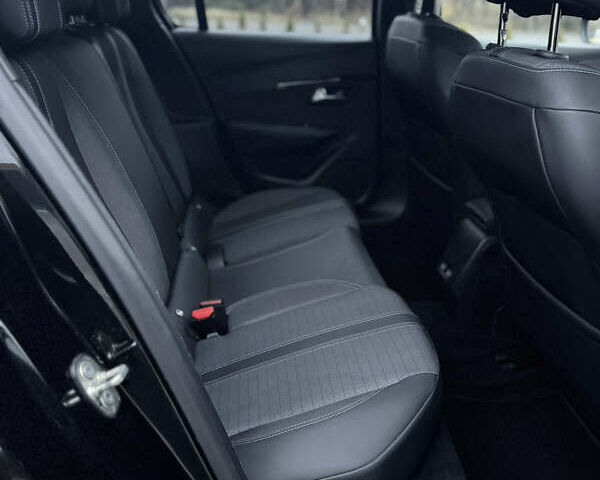 Черный Пежо e-208, объемом двигателя 0 л и пробегом 99 тыс. км за 12699 $, фото 21 на Automoto.ua