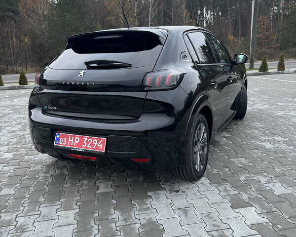 Черный Пежо e-208, объемом двигателя 0 л и пробегом 99 тыс. км за 12699 $, фото 8 на Automoto.ua