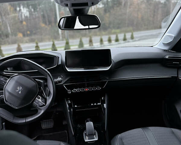 Черный Пежо e-208, объемом двигателя 0 л и пробегом 99 тыс. км за 12699 $, фото 18 на Automoto.ua