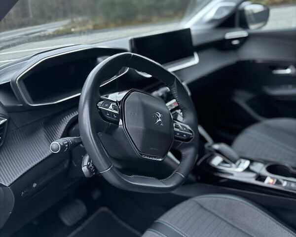 Черный Пежо e-208, объемом двигателя 0 л и пробегом 99 тыс. км за 12699 $, фото 20 на Automoto.ua