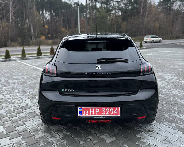 Черный Пежо e-208, объемом двигателя 0 л и пробегом 99 тыс. км за 12699 $, фото 13 на Automoto.ua