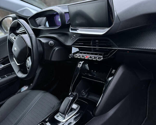 Черный Пежо e-208, объемом двигателя 0 л и пробегом 99 тыс. км за 12699 $, фото 23 на Automoto.ua