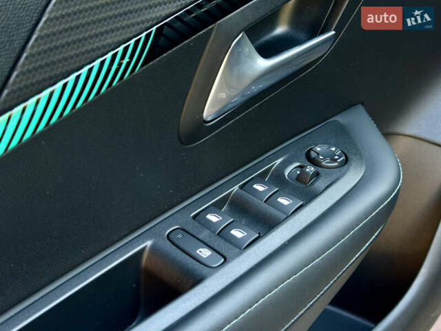 Чорний Пежо e-208, об'ємом двигуна 0 л та пробігом 20 тис. км за 14900 $, фото 18 на Automoto.ua