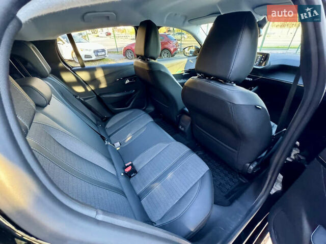 Чорний Пежо e-208, об'ємом двигуна 0 л та пробігом 20 тис. км за 14900 $, фото 34 на Automoto.ua