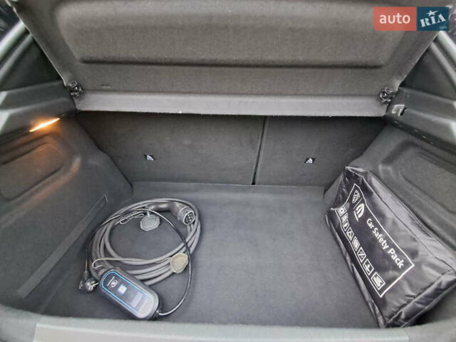 Чорний Пежо e-208, об'ємом двигуна 0 л та пробігом 36 тис. км за 15500 $, фото 33 на Automoto.ua