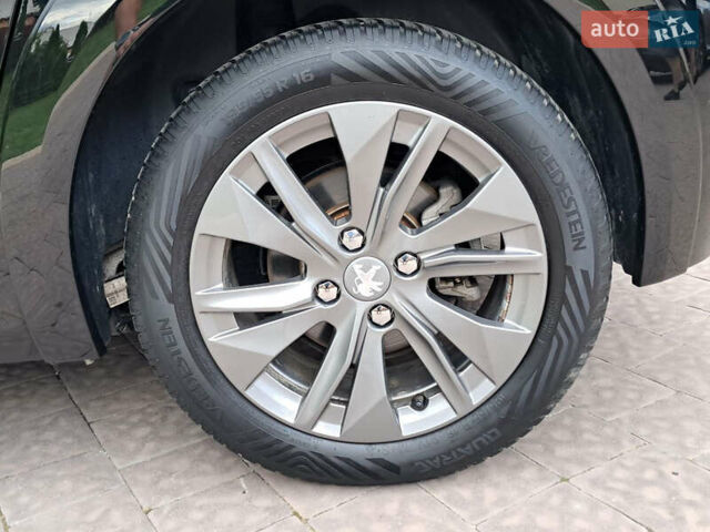 Чорний Пежо e-208, об'ємом двигуна 0 л та пробігом 36 тис. км за 15500 $, фото 11 на Automoto.ua