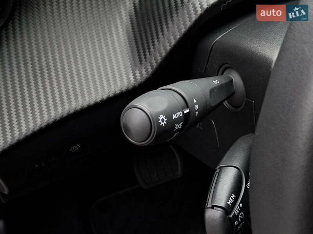 Чорний Пежо e-208, об'ємом двигуна 0 л та пробігом 36 тис. км за 15500 $, фото 19 на Automoto.ua