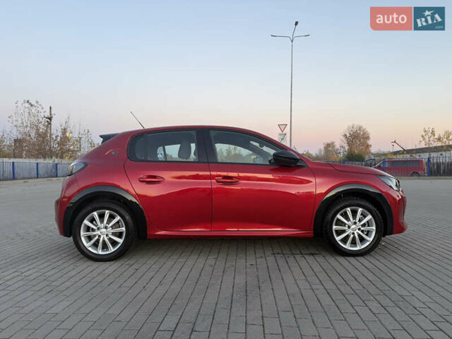 Красный Пежо e-208, объемом двигателя 0 л и пробегом 76 тыс. км за 14950 $, фото 2 на Automoto.ua