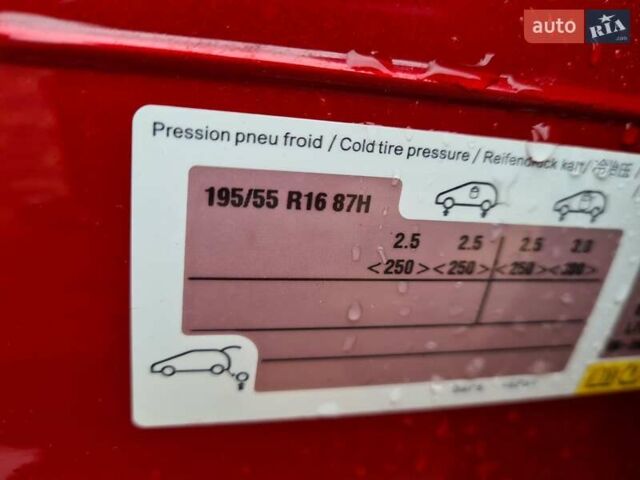 Червоний Пежо e-208, об'ємом двигуна 0 л та пробігом 76 тис. км за 13700 $, фото 15 на Automoto.ua