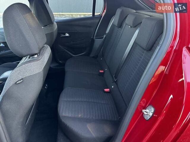 Красный Пежо e-208, объемом двигателя 0 л и пробегом 40 тыс. км за 15999 $, фото 33 на Automoto.ua