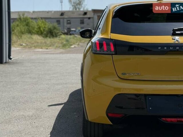 Пежо e-208, об'ємом двигуна 0 л та пробігом 26 тис. км за 12100 $, фото 5 на Automoto.ua