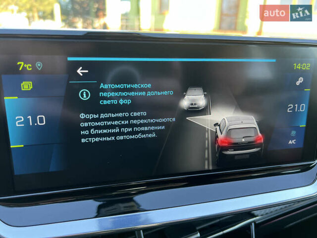 Желтый Пежо e-208, объемом двигателя 0 л и пробегом 65 тыс. км за 14200 $, фото 53 на Automoto.ua