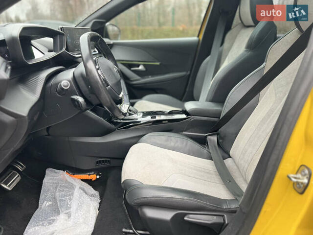 Жовтий Пежо e-208, об'ємом двигуна 0 л та пробігом 55 тис. км за 13700 $, фото 11 на Automoto.ua