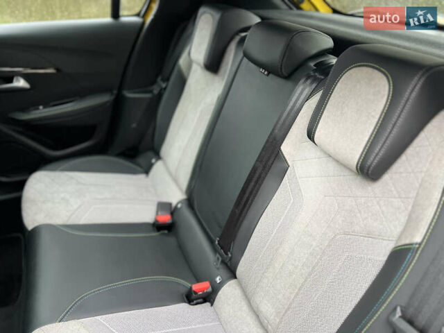 Жовтий Пежо e-208, об'ємом двигуна 0 л та пробігом 55 тис. км за 13700 $, фото 21 на Automoto.ua