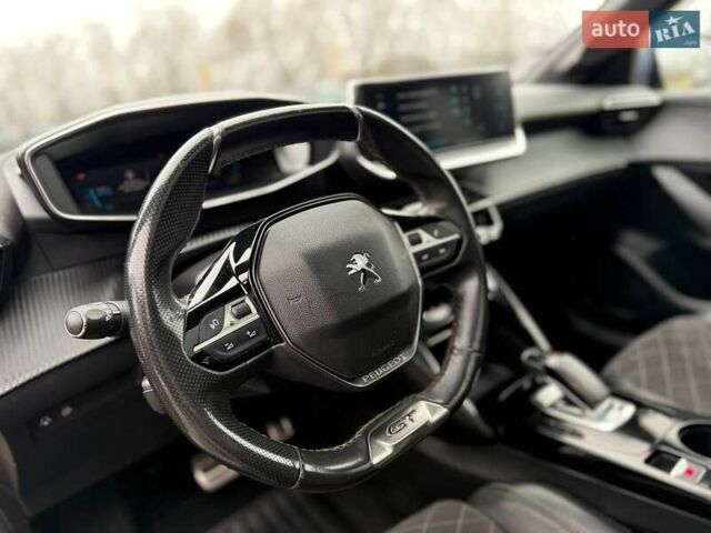 Желтый Пежо e-208, объемом двигателя 0 л и пробегом 129 тыс. км за 14399 $, фото 22 на Automoto.ua