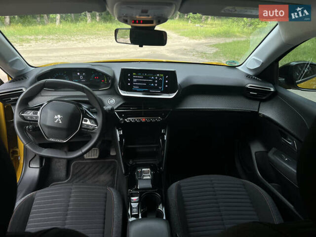 Жовтий Пежо e-208, об'ємом двигуна 0 л та пробігом 40 тис. км за 15200 $, фото 17 на Automoto.ua