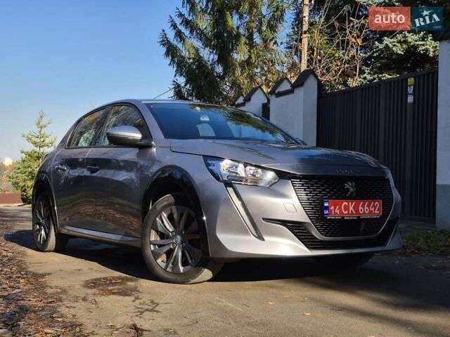 Серый Пежо e-208, объемом двигателя 0 л и пробегом 82 тыс. км за 14744 $, фото 3 на Automoto.ua