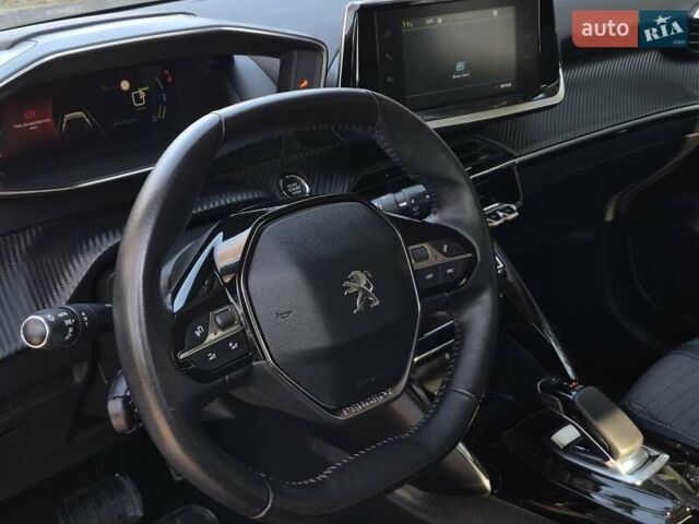 Серый Пежо e-208, объемом двигателя 0 л и пробегом 82 тыс. км за 14744 $, фото 24 на Automoto.ua
