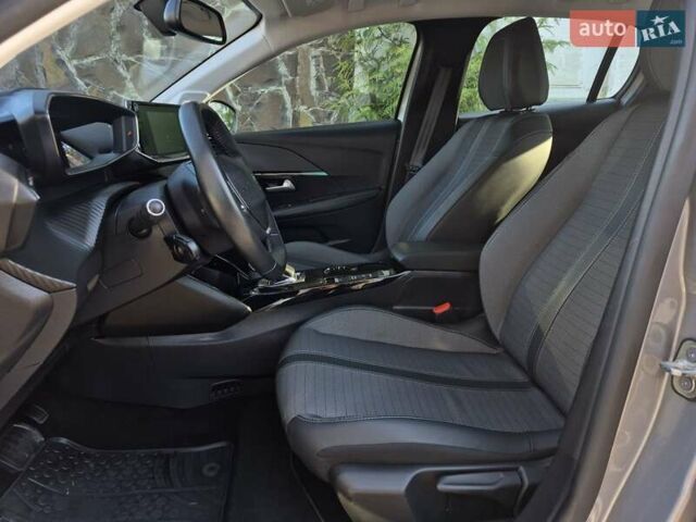 Серый Пежо e-208, объемом двигателя 0 л и пробегом 82 тыс. км за 14744 $, фото 15 на Automoto.ua