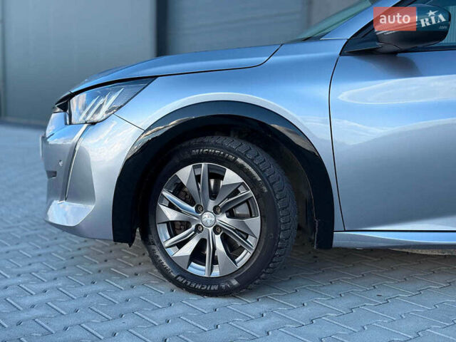 Сірий Пежо e-208, об'ємом двигуна 0 л та пробігом 109 тис. км за 12440 $, фото 5 на Automoto.ua