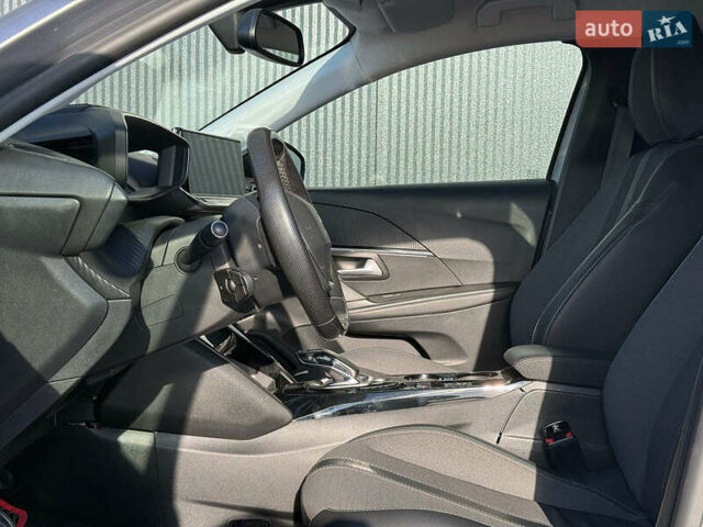 Сірий Пежо e-208, об'ємом двигуна 0 л та пробігом 109 тис. км за 12440 $, фото 13 на Automoto.ua