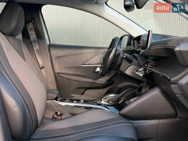 Сірий Пежо e-208, об'ємом двигуна 0 л та пробігом 109 тис. км за 12440 $, фото 22 на Automoto.ua