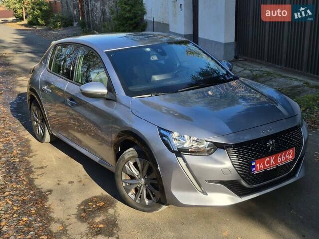 Серый Пежо e-208, объемом двигателя 0 л и пробегом 82 тыс. км за 14744 $, фото 1 на Automoto.ua