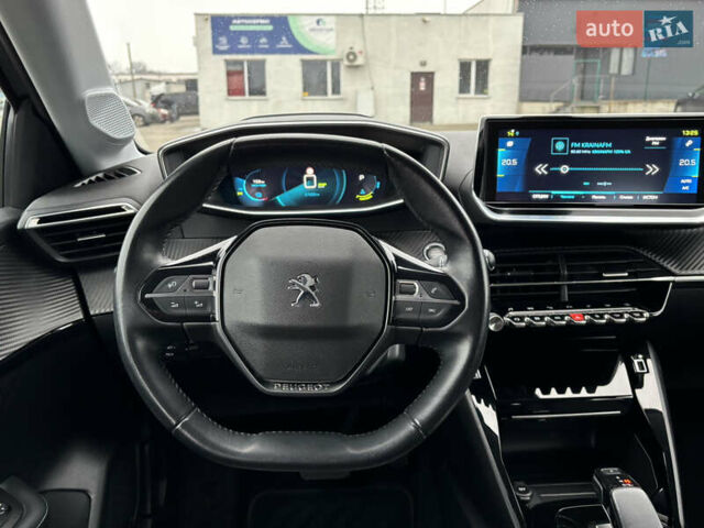 Серый Пежо e-208, объемом двигателя 0 л и пробегом 57 тыс. км за 13900 $, фото 9 на Automoto.ua