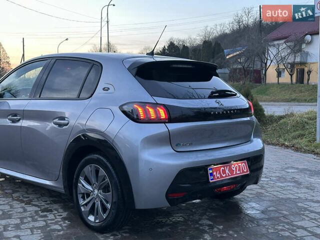 Серый Пежо e-208, объемом двигателя 0 л и пробегом 74 тыс. км за 13600 $, фото 3 на Automoto.ua