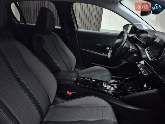 Серый Пежо e-208, объемом двигателя 0 л и пробегом 102 тыс. км за 15064 $, фото 22 на Automoto.ua