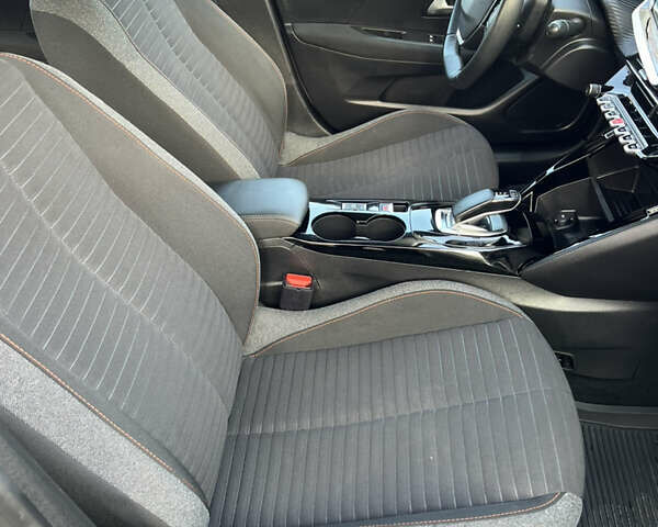 Сірий Пежо e-208, об'ємом двигуна 0 л та пробігом 27 тис. км за 13500 $, фото 12 на Automoto.ua