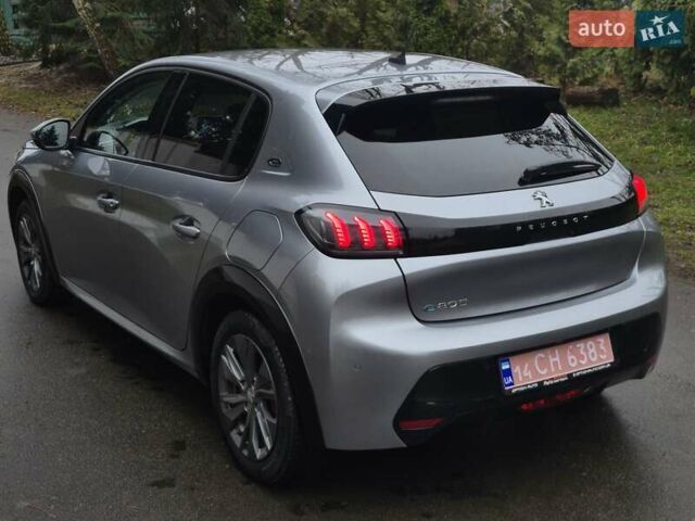 Серый Пежо e-208, объемом двигателя 0 л и пробегом 102 тыс. км за 15064 $, фото 5 на Automoto.ua