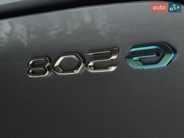 Серый Пежо e-208, объемом двигателя 0 л и пробегом 102 тыс. км за 15064 $, фото 13 на Automoto.ua