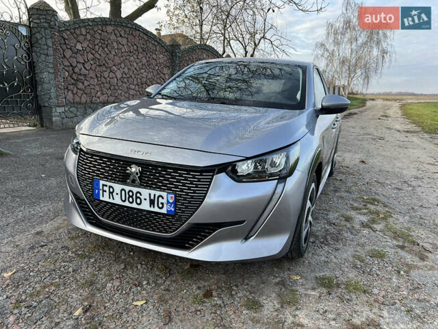 Сірий Пежо e-208, об'ємом двигуна 0 л та пробігом 27 тис. км за 13500 $, фото 5 на Automoto.ua