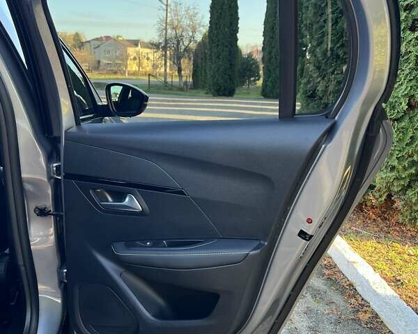 Серый Пежо e-208, объемом двигателя 0 л и пробегом 79 тыс. км за 15250 $, фото 29 на Automoto.ua