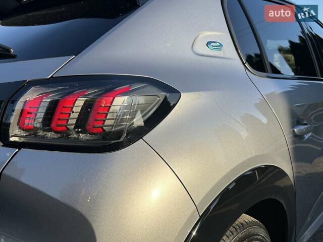 Серый Пежо e-208, объемом двигателя 0 л и пробегом 79 тыс. км за 15250 $, фото 51 на Automoto.ua