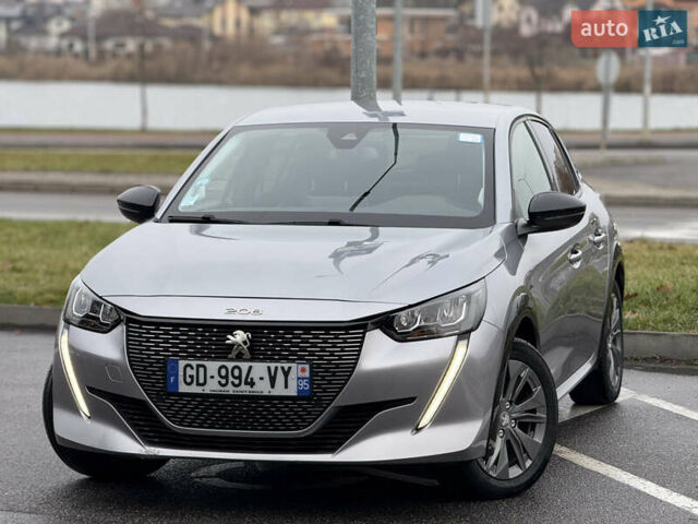 Серый Пежо e-208, объемом двигателя 0 л и пробегом 76 тыс. км за 13500 $, фото 1 на Automoto.ua