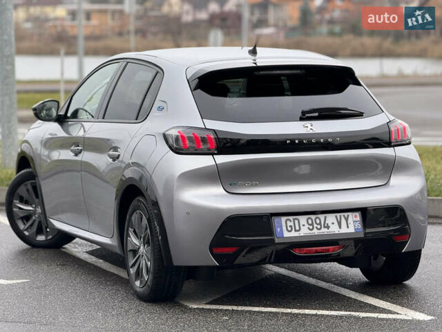 Серый Пежо e-208, объемом двигателя 0 л и пробегом 76 тыс. км за 13500 $, фото 4 на Automoto.ua